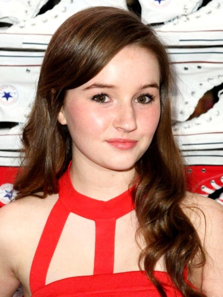 Kaitlyn Dever 8.5 x 11 Candid Color Photograph Art Print Photo Picture Collectibles:Photographic Images:Photographs Style Your Walls